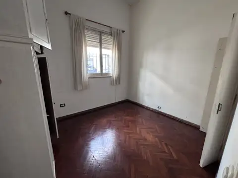 Depto Tipo Casa en Alquiler en Caballito, $ 700.000