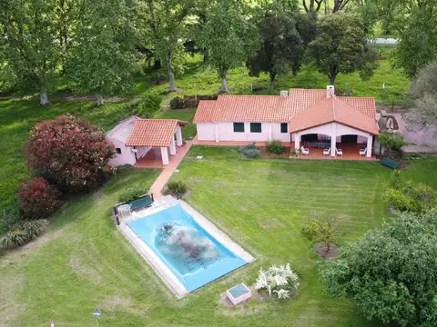 Campo en Oliveros