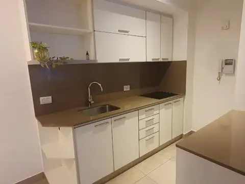 Departamento en Alquiler en Las Cañitas, $ 650.000