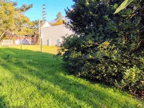 LOTE EN VENTA CITY BELL ENTRE CAMINOS