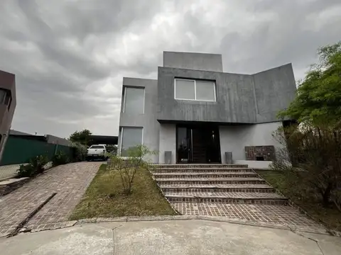Casa en Venta en Valle Escondido El Prado, Countries y Barrios Cerrados en Córdoba Capital