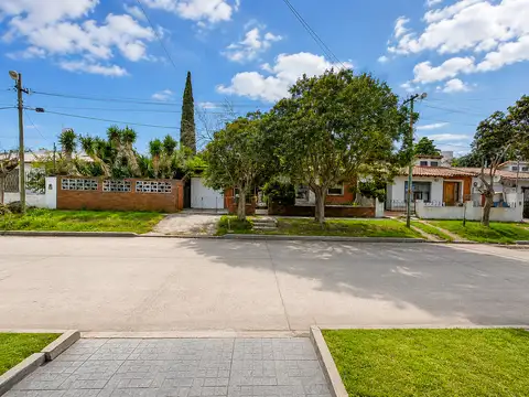 Moreno - Venta - Casa 5 Ambientes Quinta de 5 ambientes consolidados sobre lote de 900m2