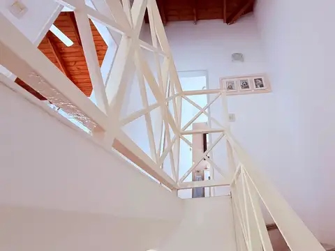 Depto Tipo Casa en Venta con 1 cocheras