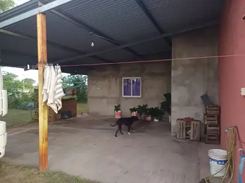 Casa 5 ambientes con 1 baño