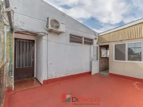 Depto Tipo Casa en Venta 40 años