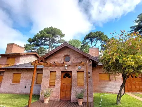 Casa en Venta en Villa Gesell, USD 153.000