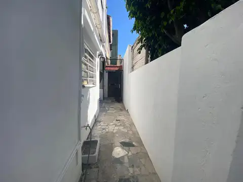 Depto Tipo Casa en Alquiler de 2 dormitorios