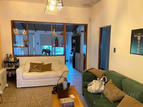 Casa 3 ambientes con 2 baños