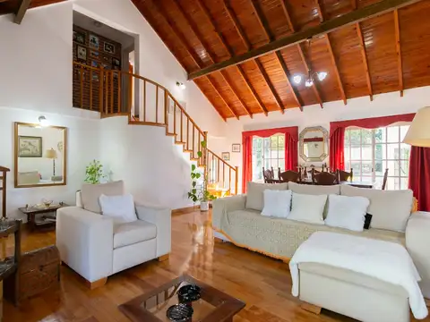 Casa en VENTA. Barrio cerrado: "VISTAS DEL GOLF". Don Torcuato. 