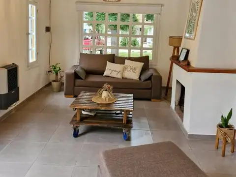 ALQUILER CASA PARA 4 PERSONAS. ZONA NORTE