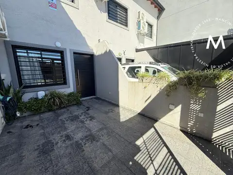 Depto Tipo Casa en Venta de 4 ambientes