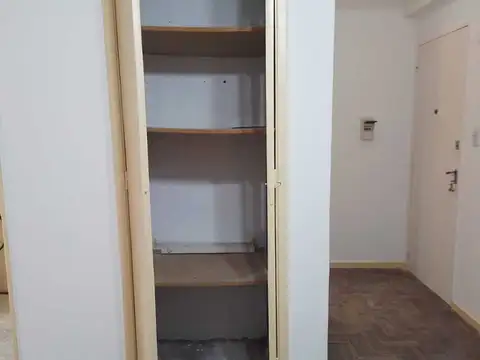 Departamento en Alquiler en Caseros, $ 350.000