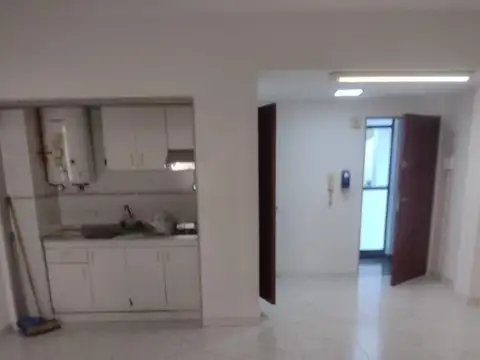 Oficina en Alquiler 25 años