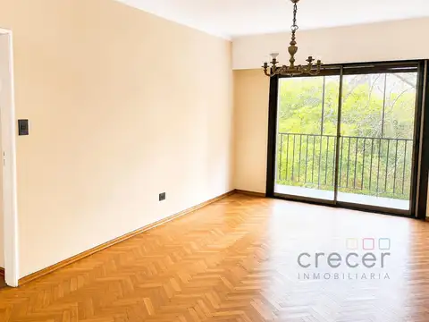 Venta departamento 4 ambientes con dependencia cochera y baulera Recoleta Apto crédito