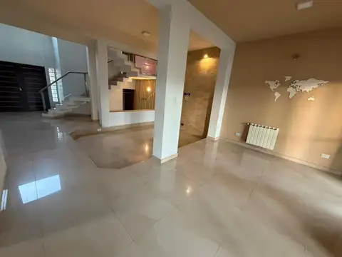 Casa en Venta en Rodeo del Medio, USD 279.000