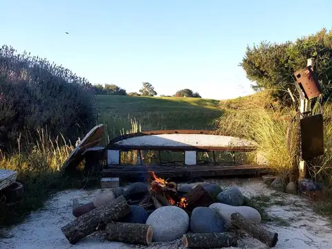 Lindisima casa en Costa Esmeralda Golf 2,  con pileta, parrilla fogonero y vista al golf.