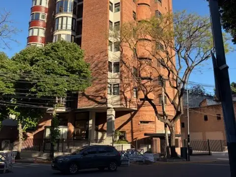 exclusivo piso de gran categoría 4 dor 2 ste 2 coch imp