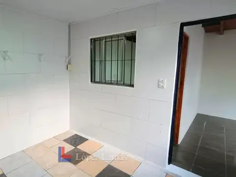 Depto Tipo Casa 2 ambientes con 1 baño