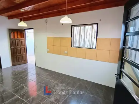 Depto Tipo Casa en Alquiler de 2 ambientes