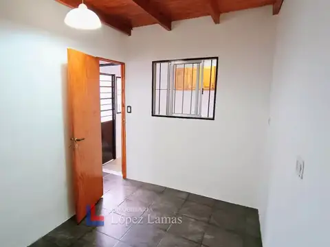 Depto Tipo Casa en Alquiler 40 años