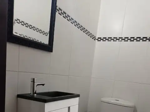 Depto Tipo Casa en Venta en Liniers, USD 115.000
