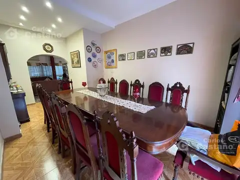 Casa 5 ambientes con 3 baños