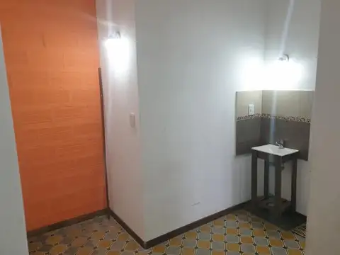 Depto Tipo Casa en Alquiler de Monoambiente