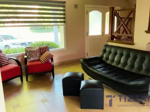 Casa 4 ambientes con 4 baños