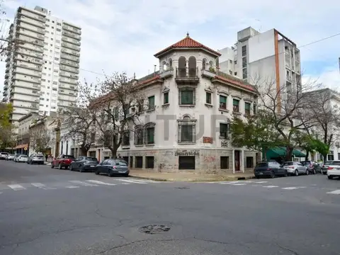 10 esquina 48 , Piso 847