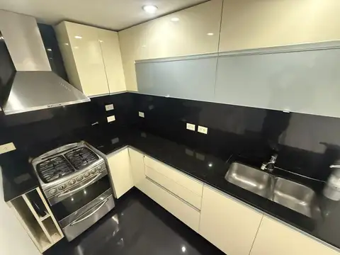 Departamento 4 ambientes con 2 baños