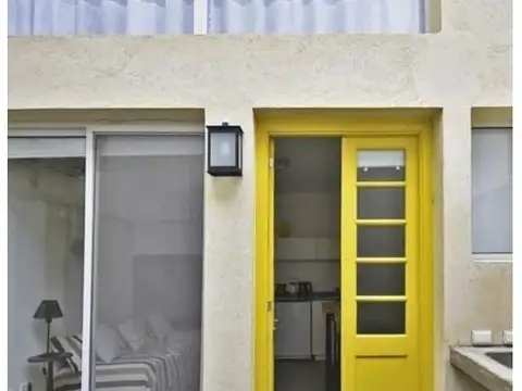Depto Tipo Casa en Alquiler de 1 dormitorio