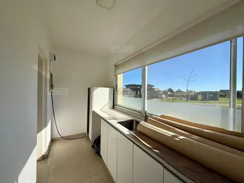 Casa en Alquiler de 3 dormitorios