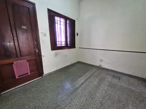 Depto Tipo Casa en Venta en Mataderos, USD 89.000