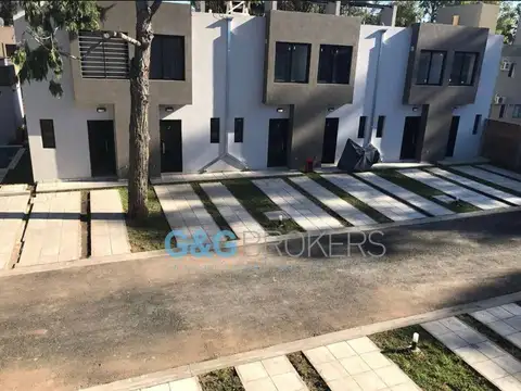 Depto Tipo Casa en Venta de 2 dormitorios