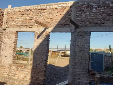 Casa 3 ambientes con 2 baños