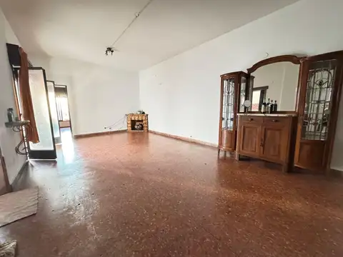 Casa 2 ambientes con 1 baño