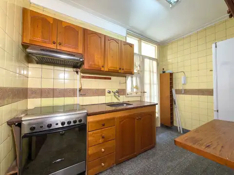 Calle 6 entre 48 y 49 300