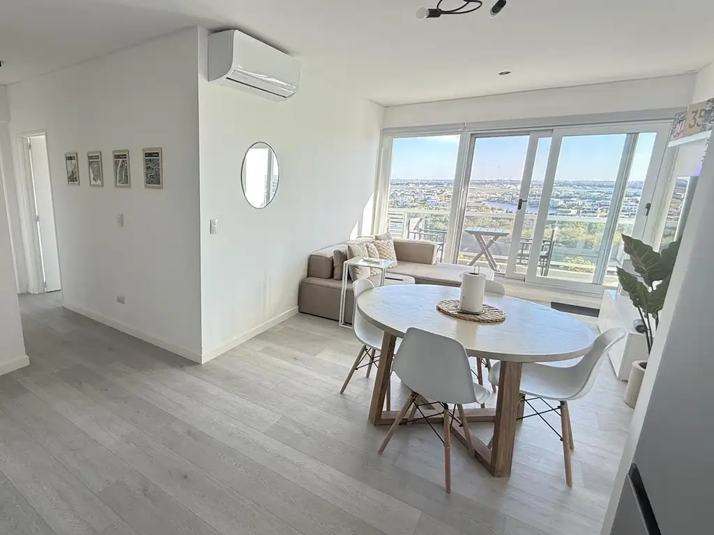 Departamento en Venta - 2 dormitorios - USD 270.000