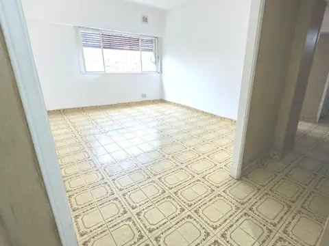 Yerbal 3166 - 3º piso:  al frente 3amb. con vista abierta.