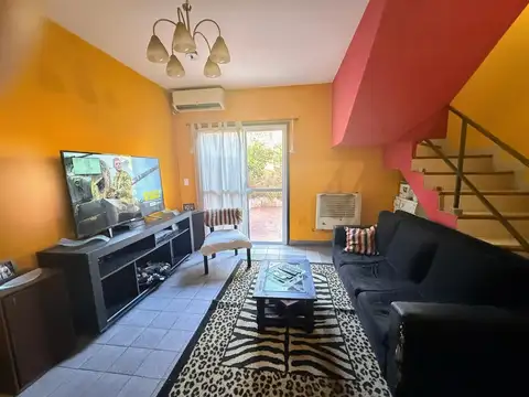 Depto Tipo Casa en Venta de 3 dormitorios