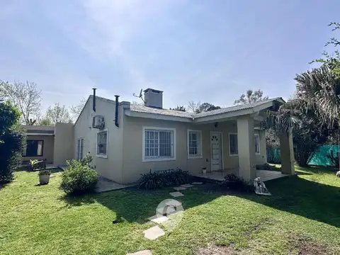 Casa 5 ambientes con 1 baño