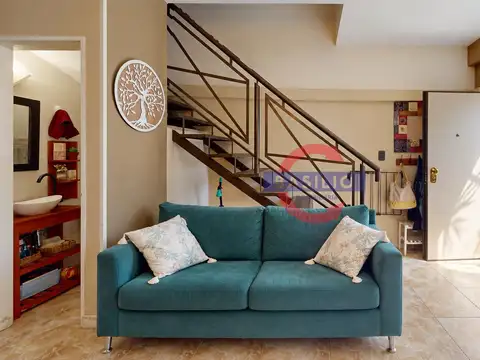 Depto Tipo Casa en Venta con 1 cocheras
