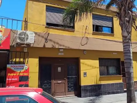 Casa en venta - 5 Dormitorios 3 Baños - Córdoba
