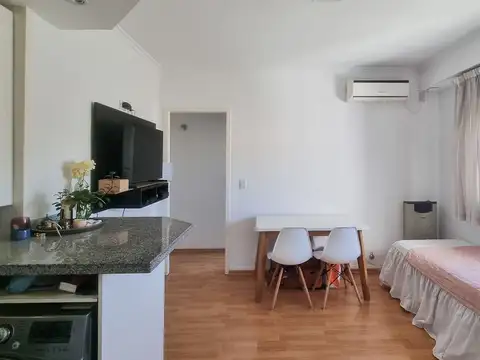Venta departamento dos ambientes en Beccar