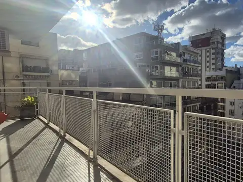 Impecable y Soleado Semipiso en Venta con Balcón a Pulmón de Manzana Gr Ubicación! Palermo Botánico