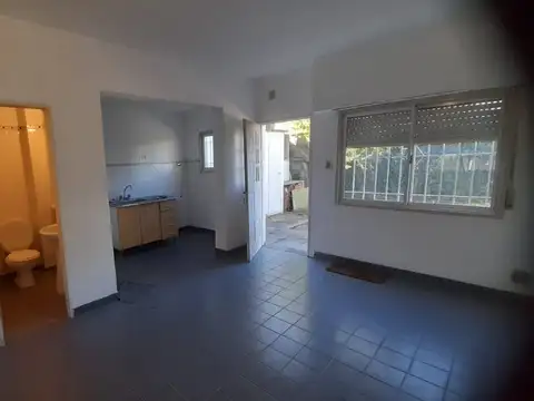 VENTA CASA 4 AMBIENTES EN QUILMES
