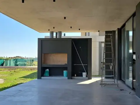 Casa en Venta en Funes, USD 530.000