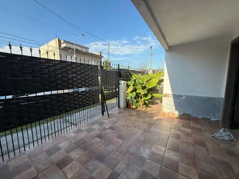 Depto Tipo Casa 4 ambientes con 1 baño