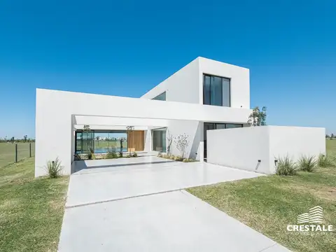 Venta - Casa 3 dormitorios en Vida Club de Campo - Barrio cerrado.