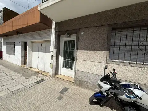 José León Suárez 2300, Piso 2